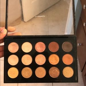 Mac cosmetics eyeshadow palette